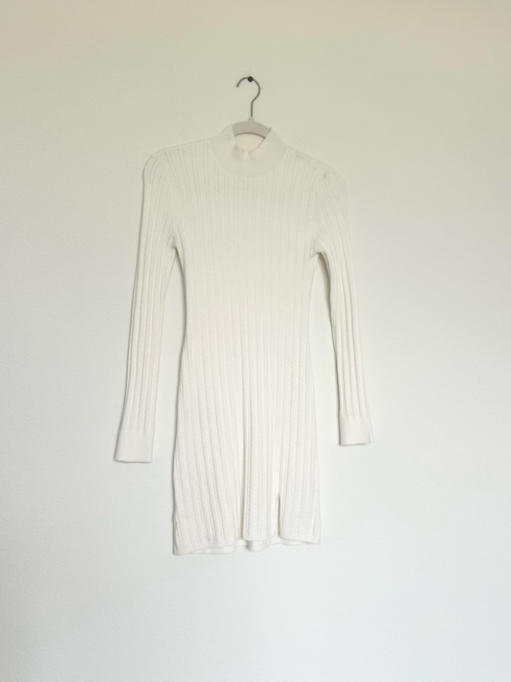 Abercrombie & Fitch White Mock Neck Knit Mini Sweater Dress
